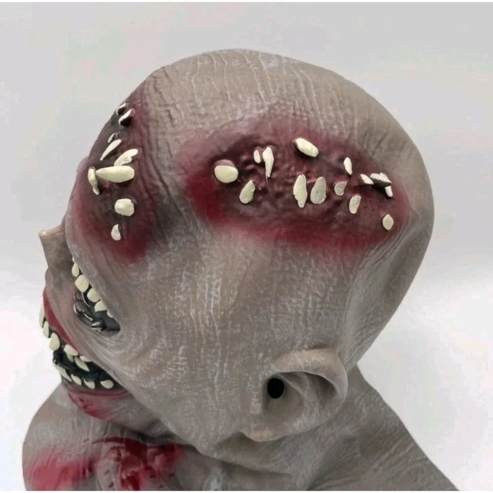 NWT Zombie MONSTER Teeth Latex Scary Halloween Mask Full Head Shoulder 14+ #1180